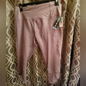 MTA Sport High Rise crop workout pants. Size 1X NWT